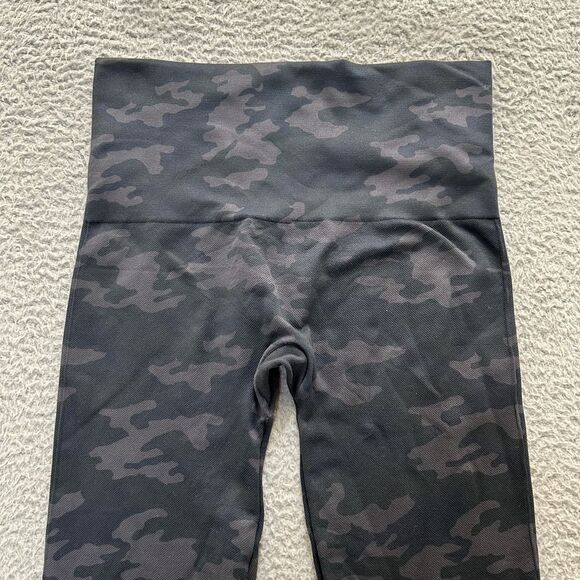Spanx Leggings Womens Large Black Green Camo Look At Me Now Seamless High Waist - Picture 9 of 11
